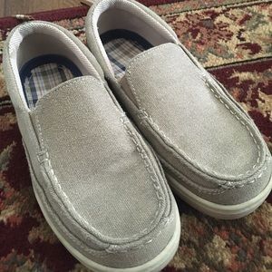 Boys canvas slip-ons